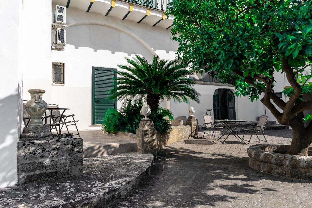 Вилла Casa Vacanza Gico' Алецио Экстерьер фото